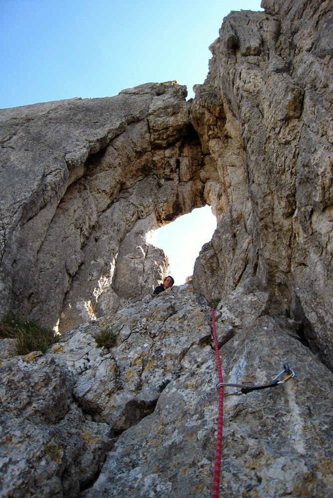 Agnès à R3, dans la fenêtre