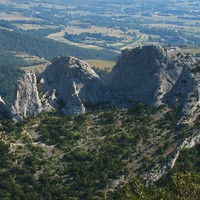 détail de la face N de la Chaîne du Clapis