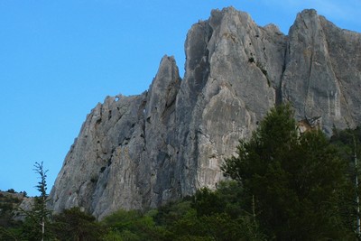 Chaîne de Gigondas face N : secteurs dits Aiguillette Lagarde et Trois Plaques