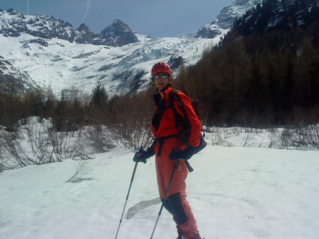 hubert avec au fond le glacier du trient - 1900m