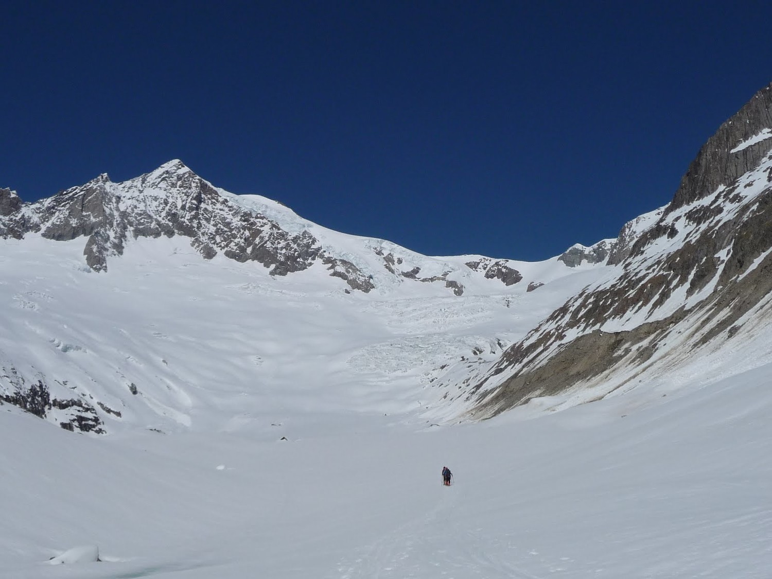 la valle verso il bivacco