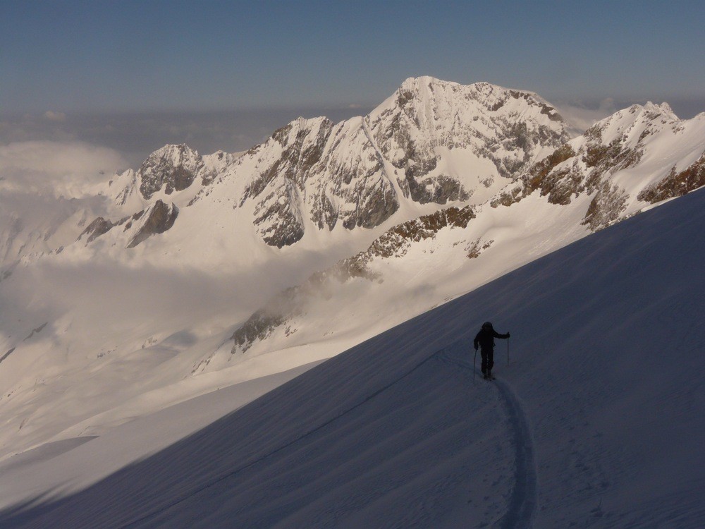 Epaule N de l'Aiguille des Glaciers depuis le Val Vény