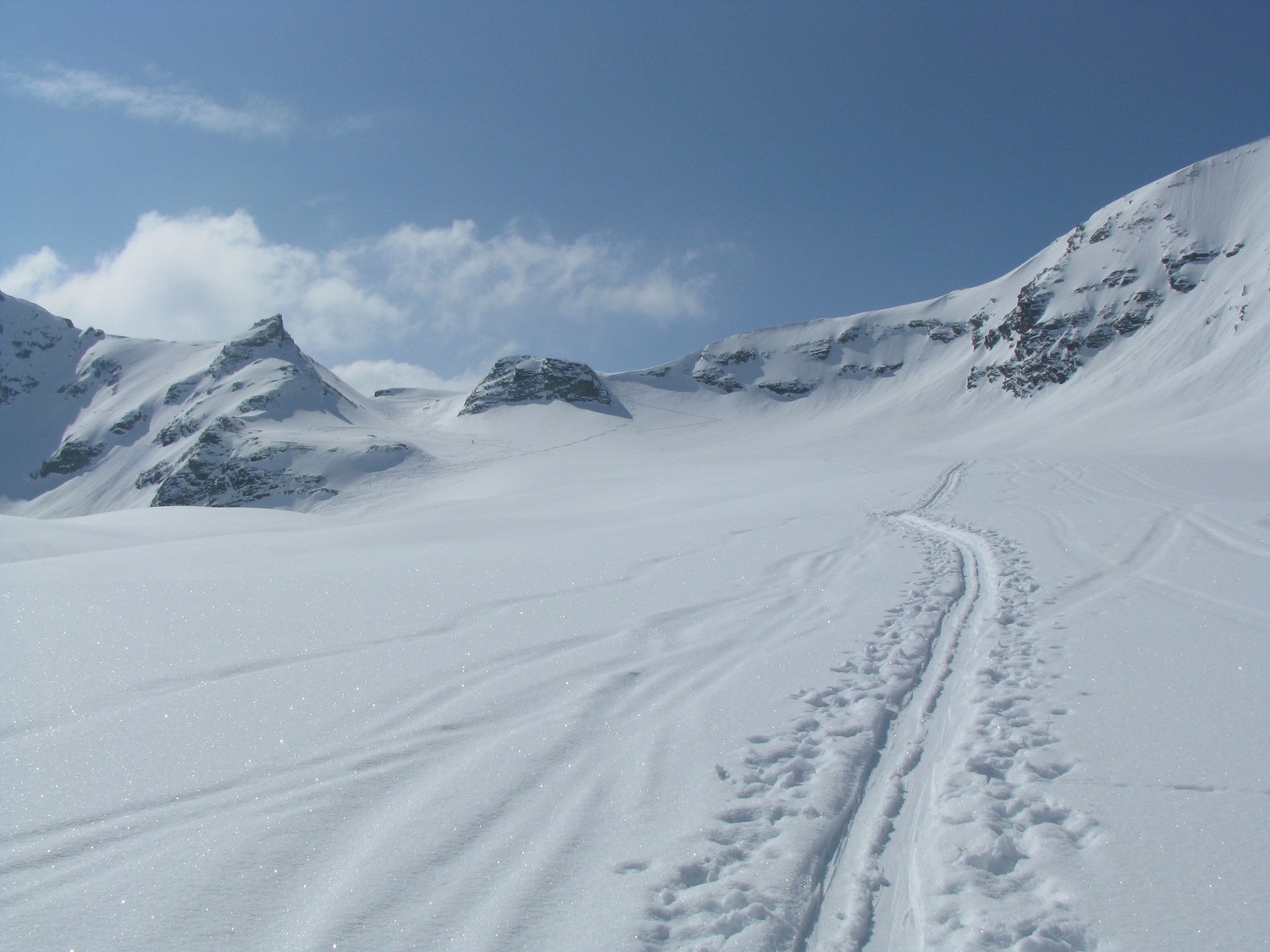 Montée vers le col des Barmes de l'Ours