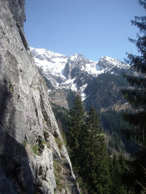 Vue sur les contreforts sud de l'Etale. Vue sur les contreforts sud de l'Etale.
