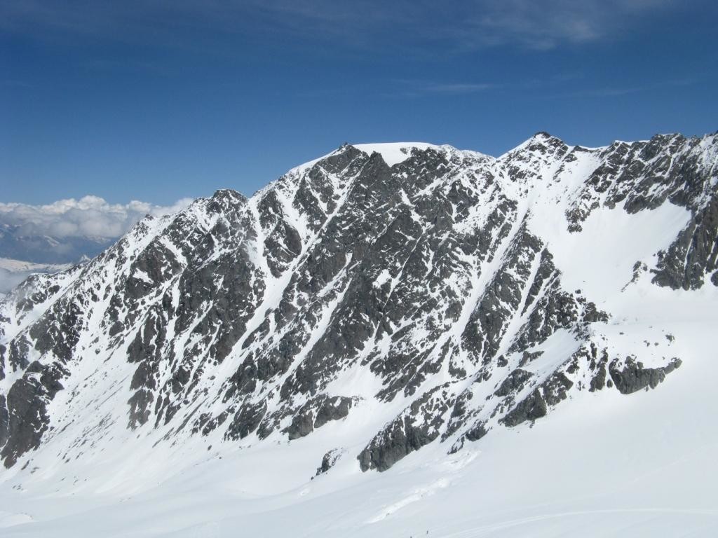 Aiguilles de Boveire et Petit Combin: Successions de lignes de descente...