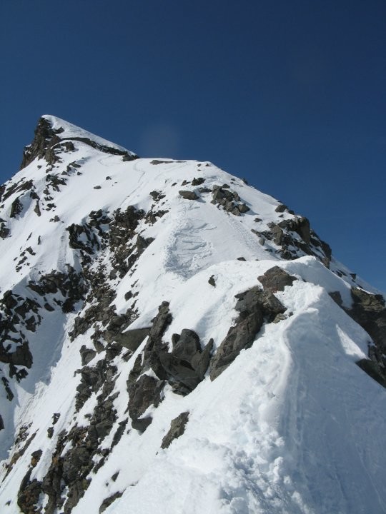 sur l'arête