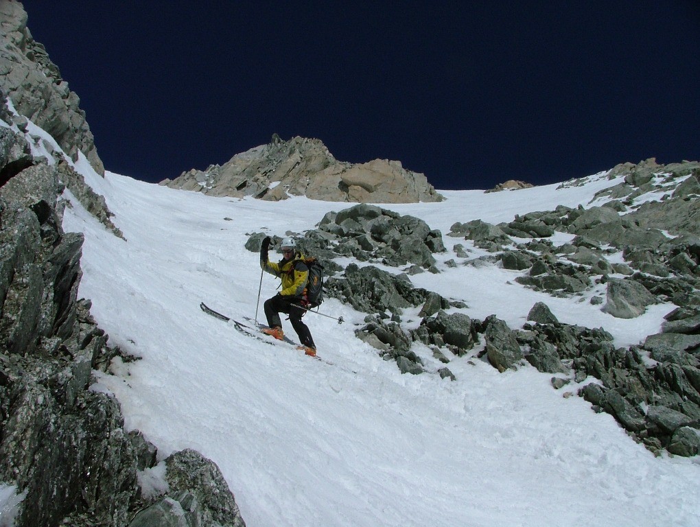 Glacier du Milieu : premiers virages dans le goulet
