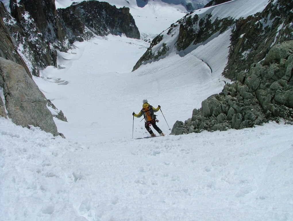 Glacier du Milieu, dans le goulet : et c'est la sortie ...