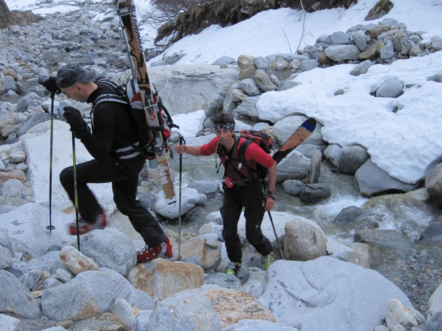 Montee a pied jusqu'a 1900 m environ