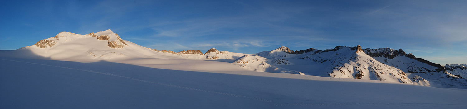 Sul Pian di Neve l'alba sul Corno Bianco 3434 m