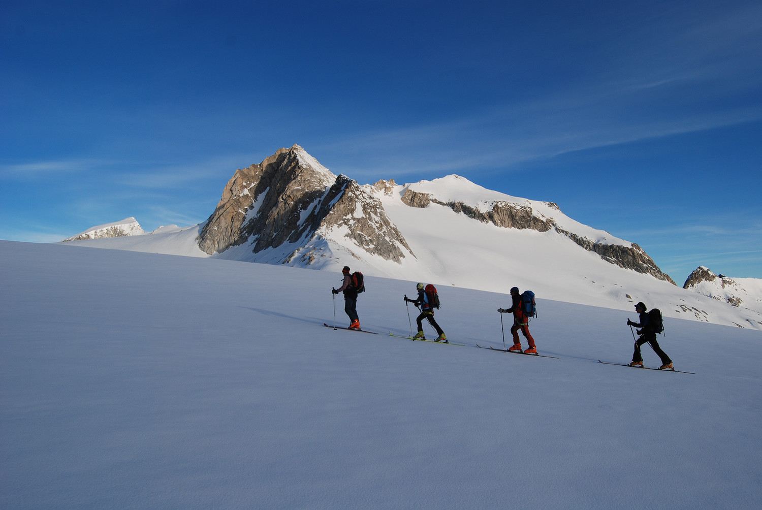 Salita sul Pian di Neve con il Corno Bianco 3434 m.