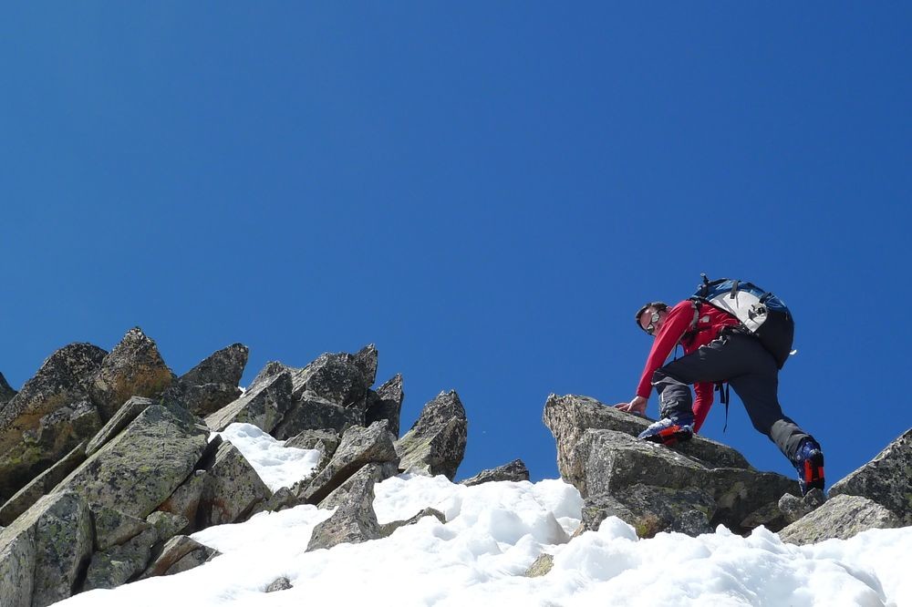 derniers rochers avant le sommet