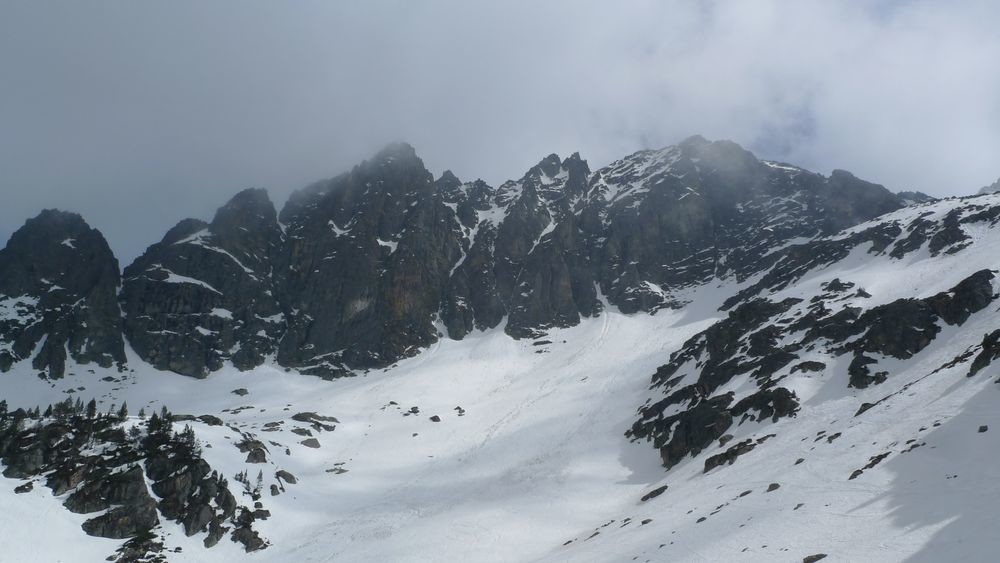 les crètes dans les nuages