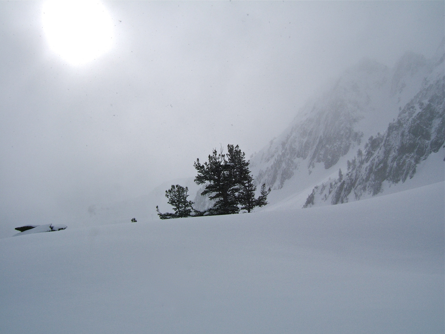 Vers 2300m le soleil vuet sortir, mais se sera de courte durée.