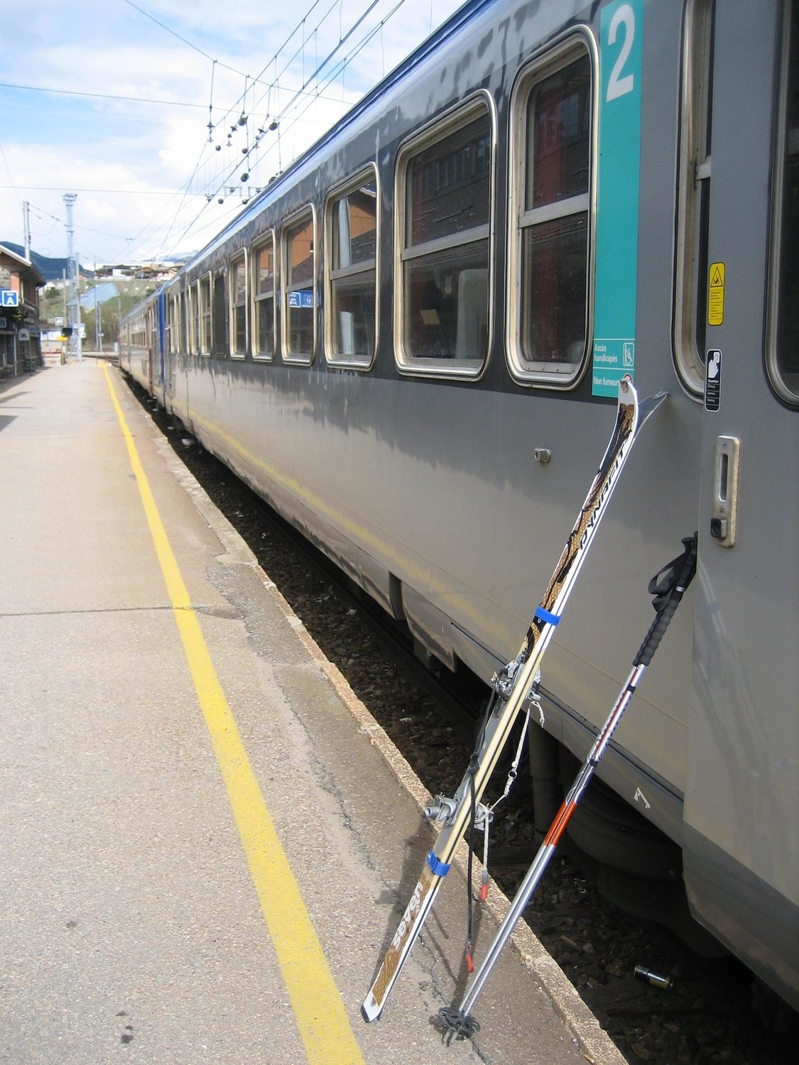 Raid Briançon-Modane : train en gare de Modane