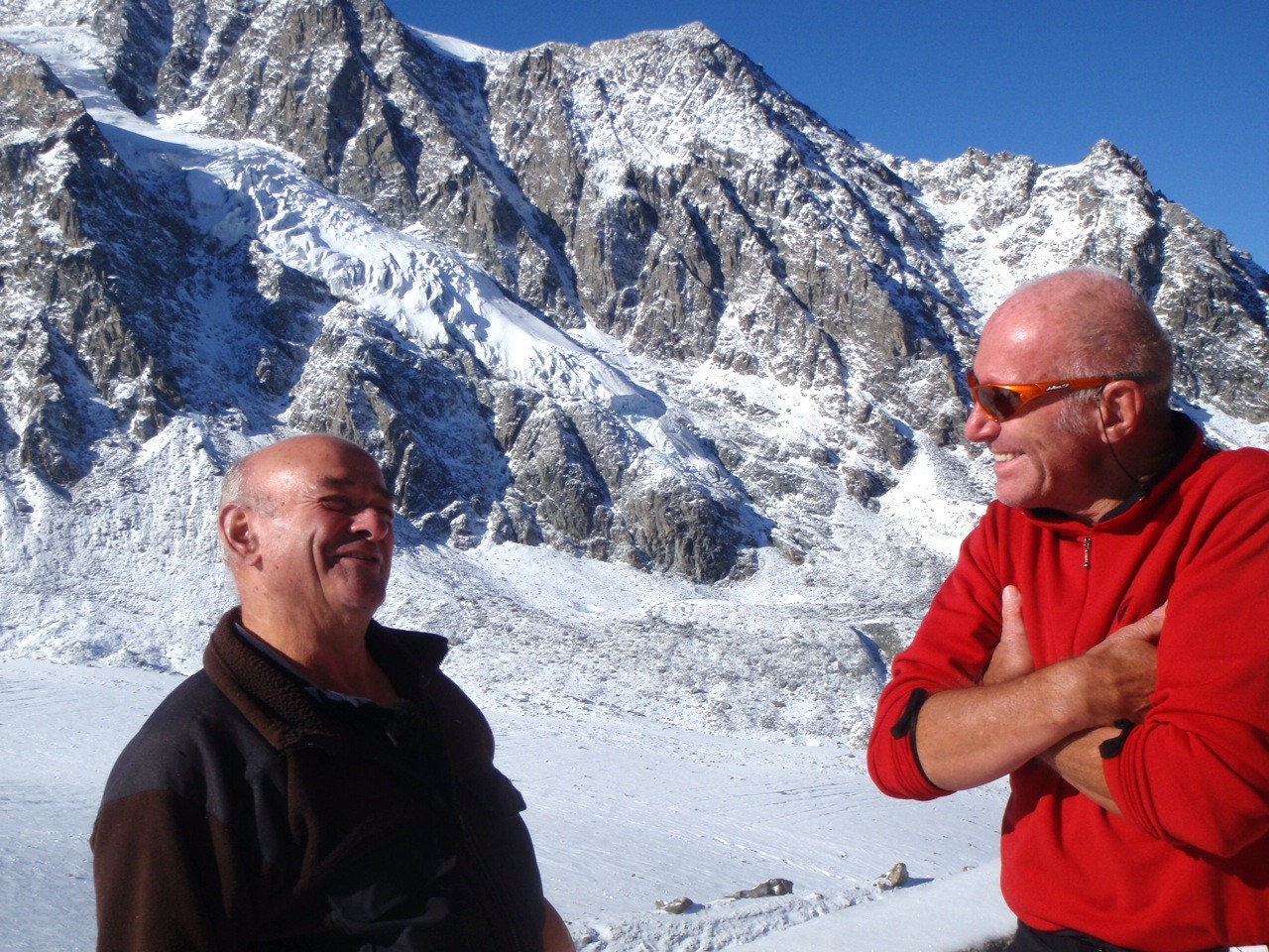 Les cousins, gardien et guide