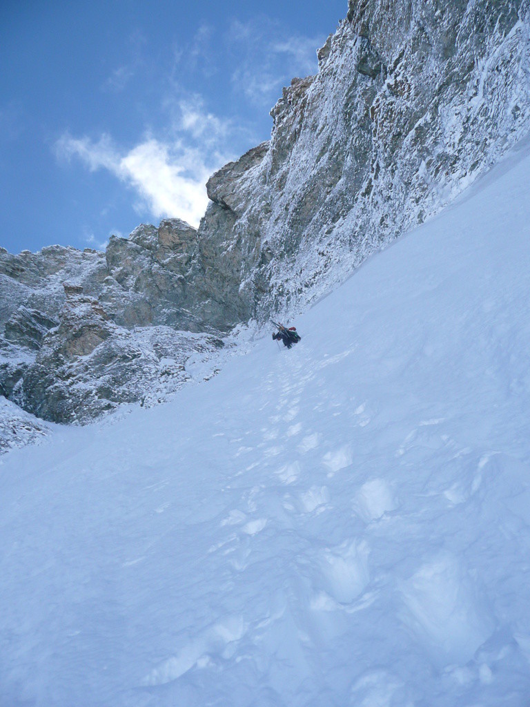 Dans le haut du couloir