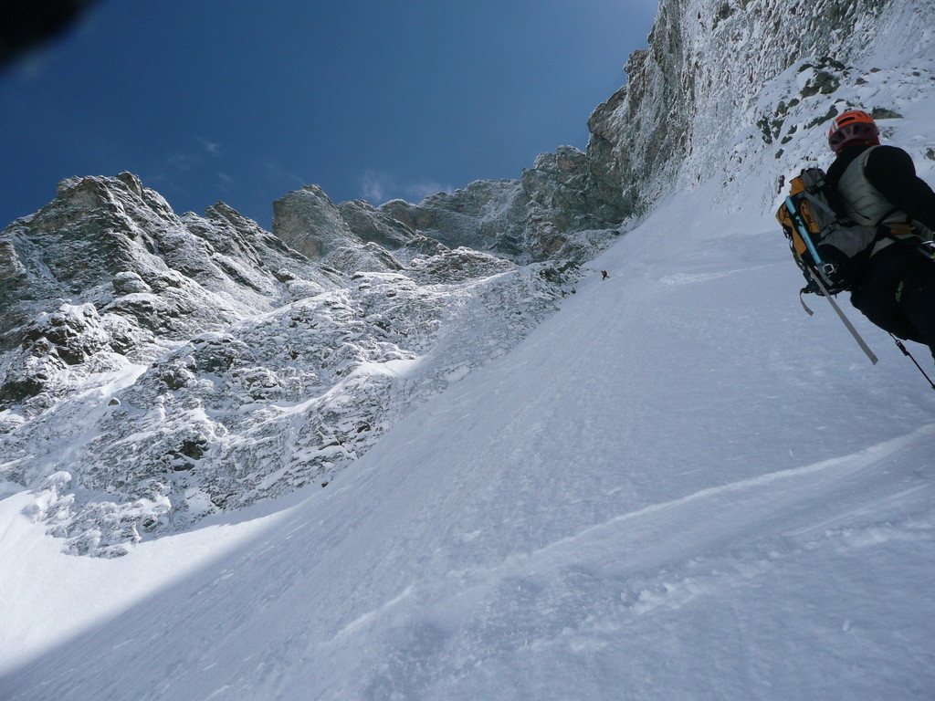 Dans le bas du couloir