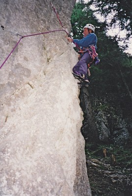 Trois Feuillets, ouverture 1ère longueur de Solitude 5b, en 1996 Trois Feuillets, ouverture 1ère longueur de Solitude 5b, en 1996