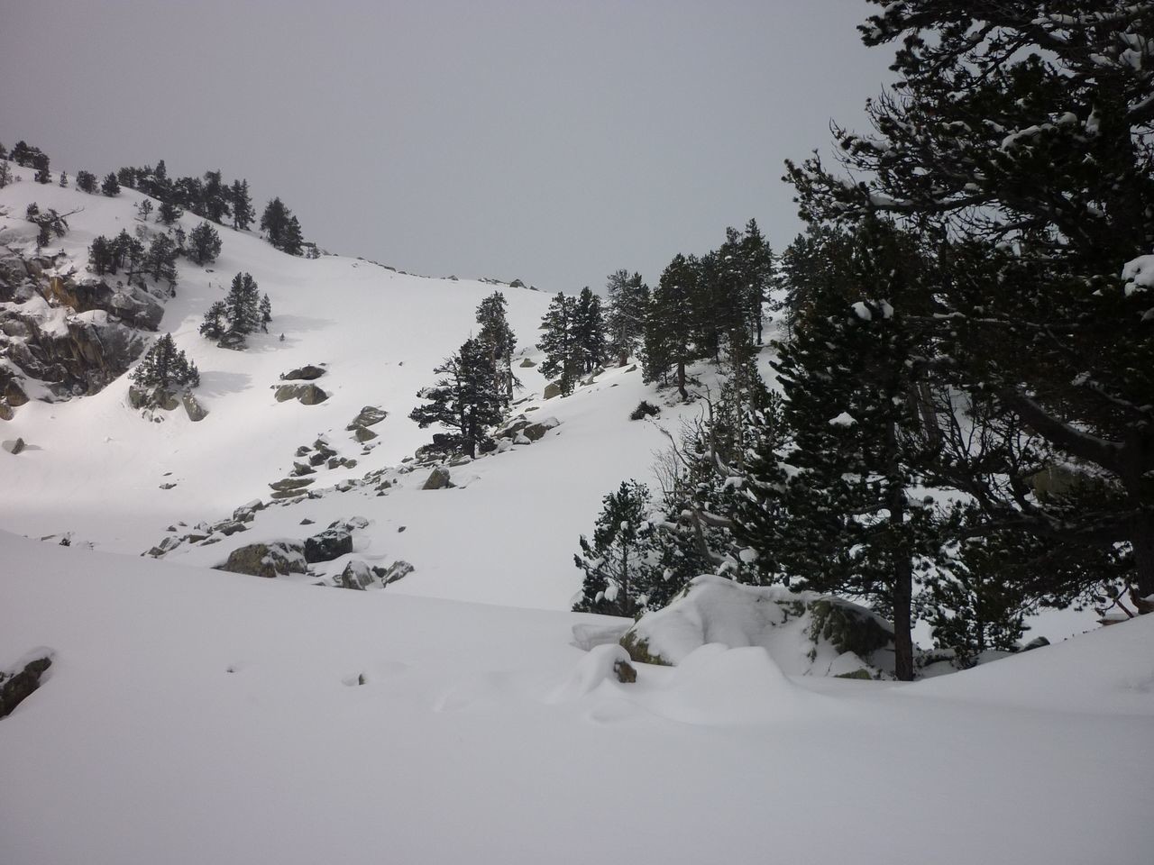 Un rayon de soleil traverse le vallon
