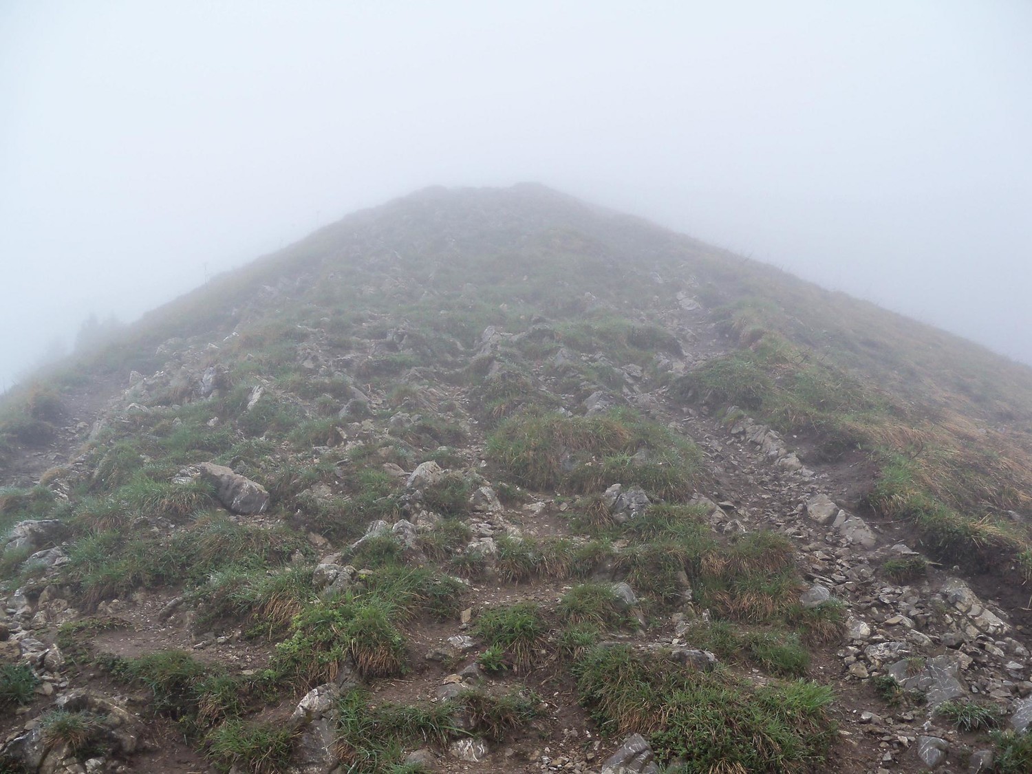 Arrète Sud Est dans le brouillard