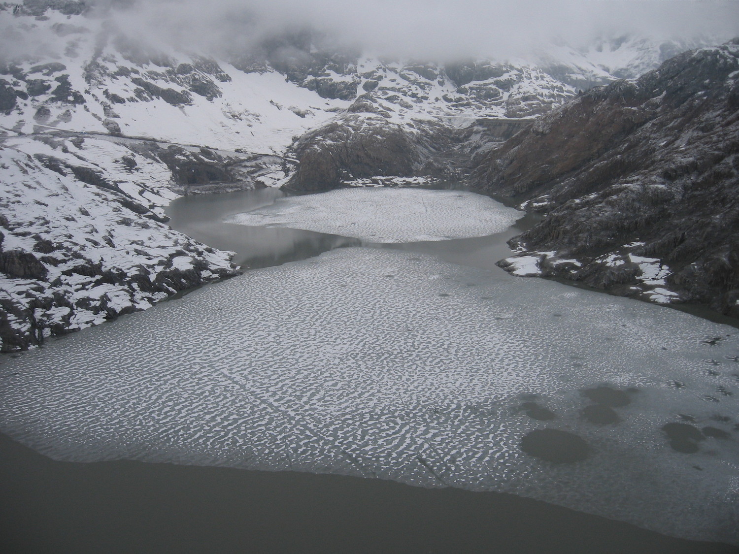 Le lac à l'étiage
