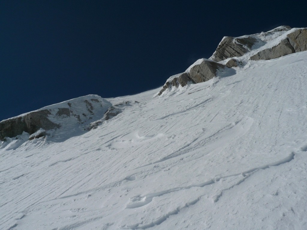 Sous le sommet