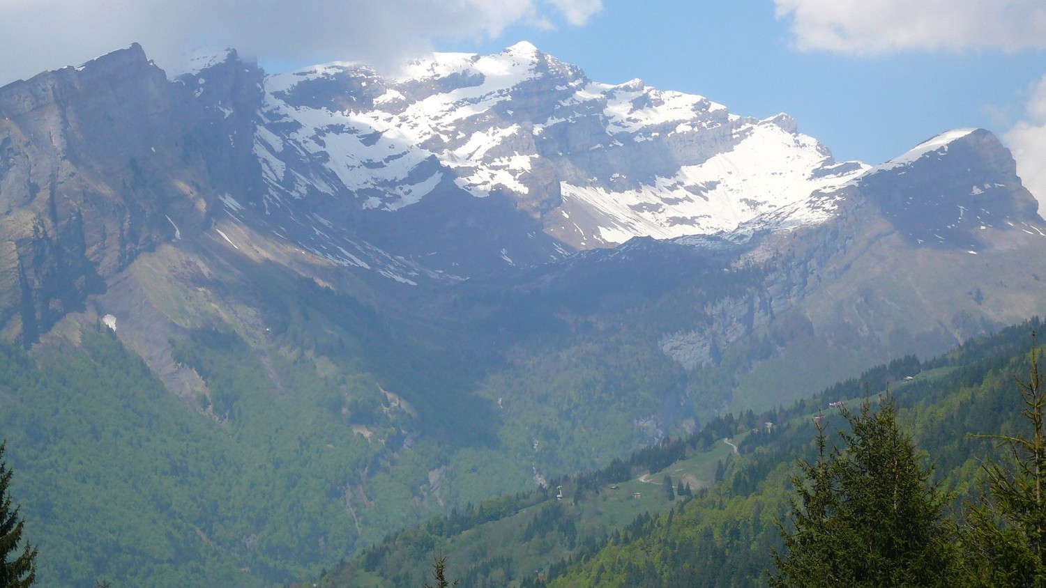 Avoudrues, Bellegarde, Sans Bet