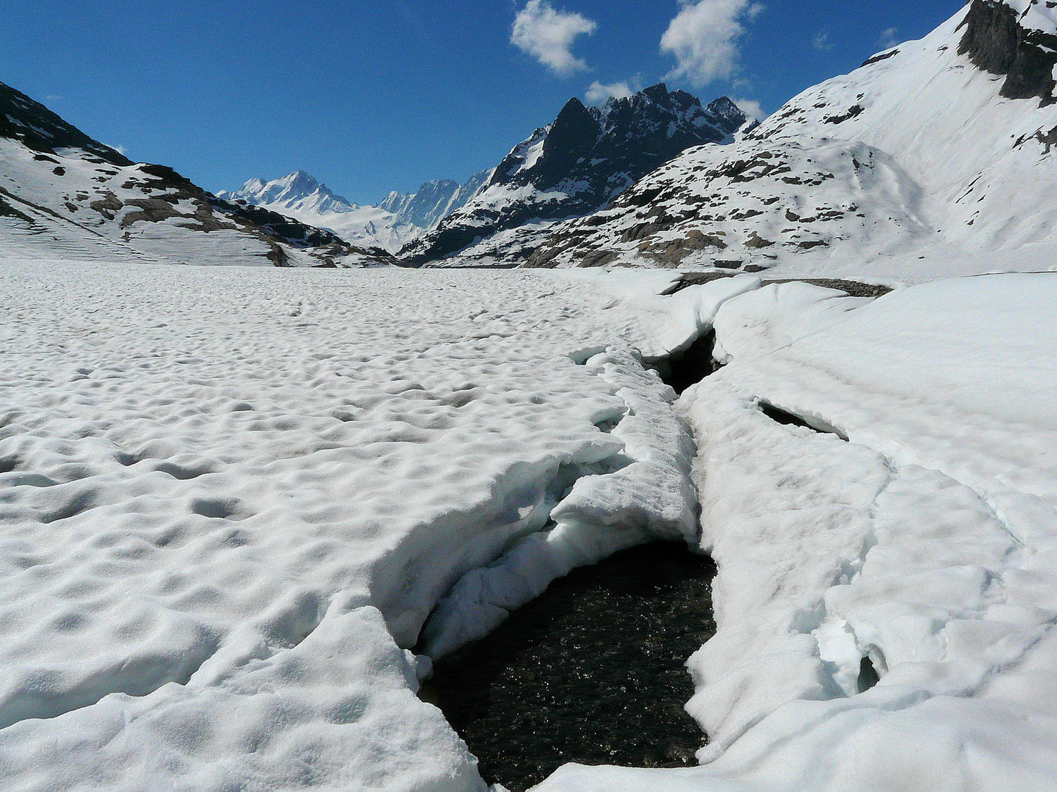 Plongée sous la retenue sans eau d'Emosson