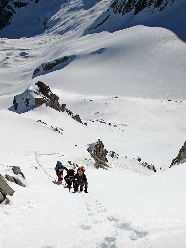 Monte Cercen: sul ripido canale adducente all'anticima orientale.