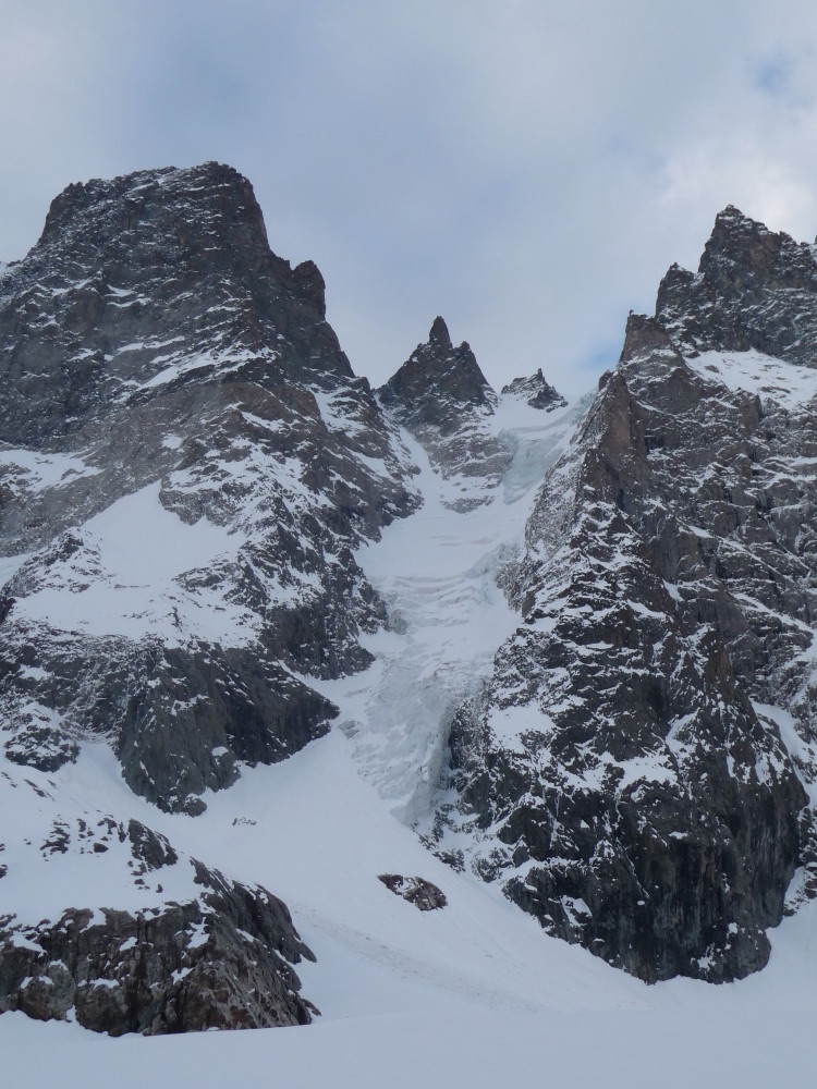 Vue d'ensembles des cols du pelvoux