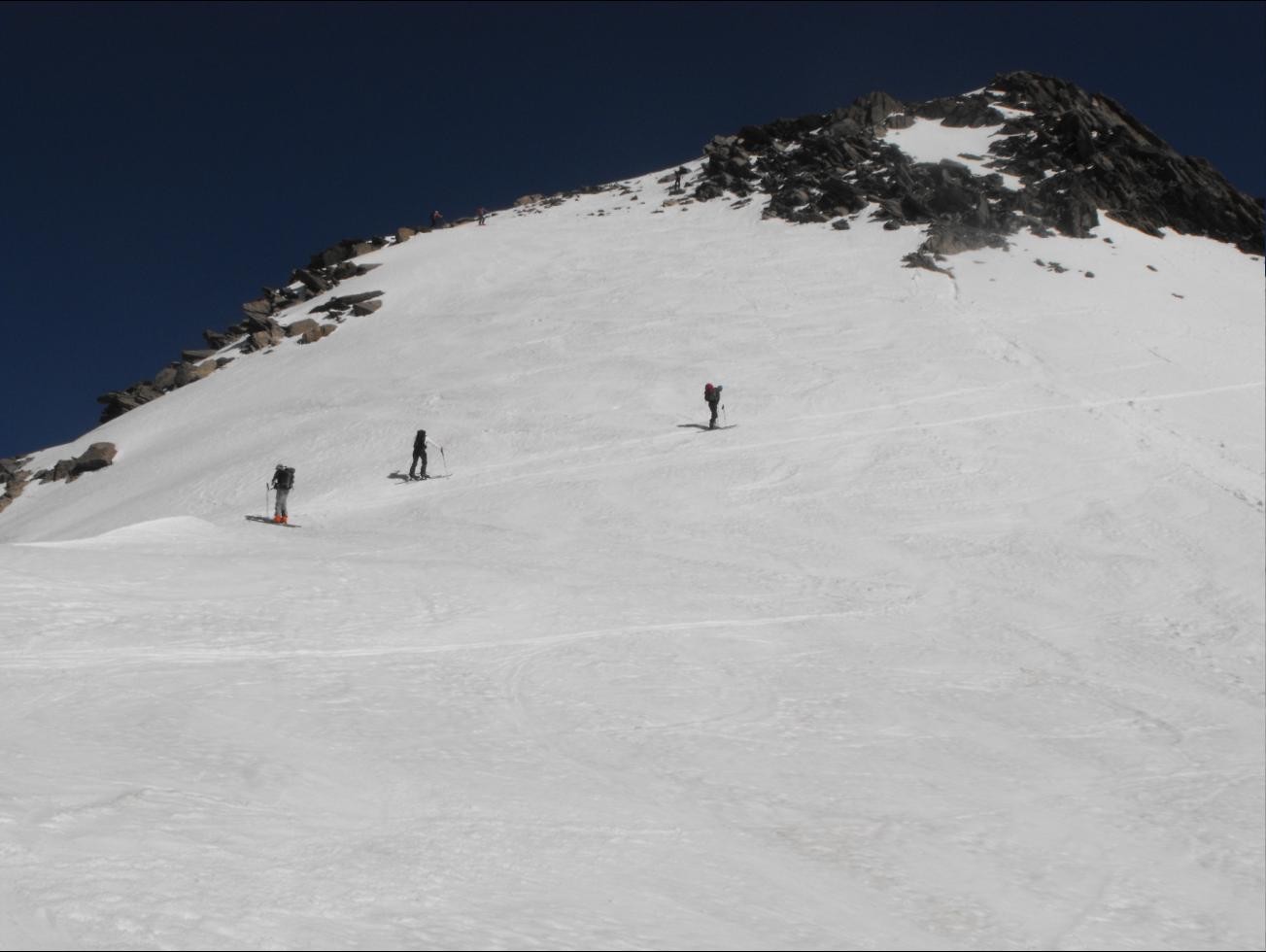 Dernière pente depuis le col de l'Amiante