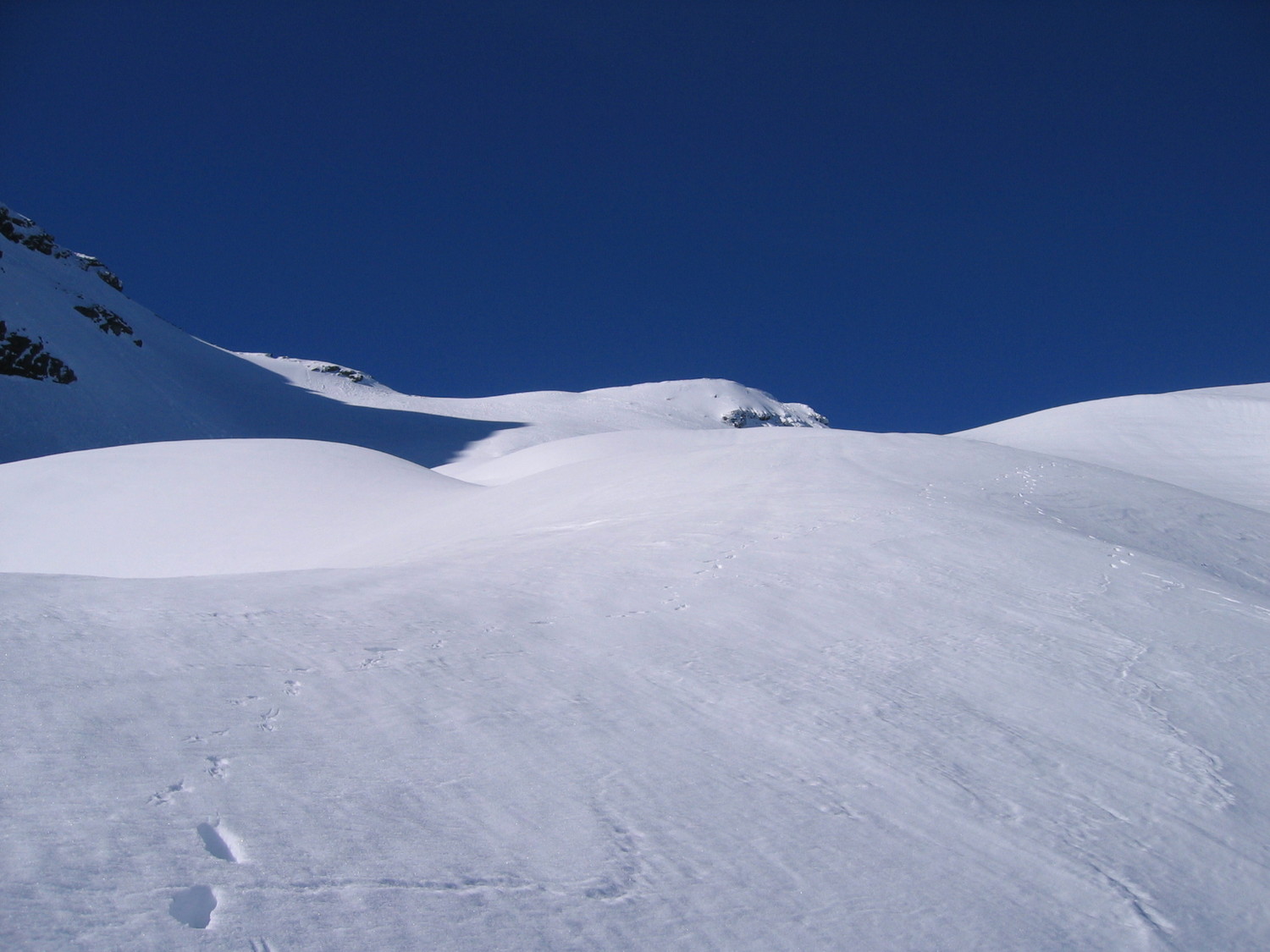 Descente tranquille mais éprouvante dans la face nord de la Munia
