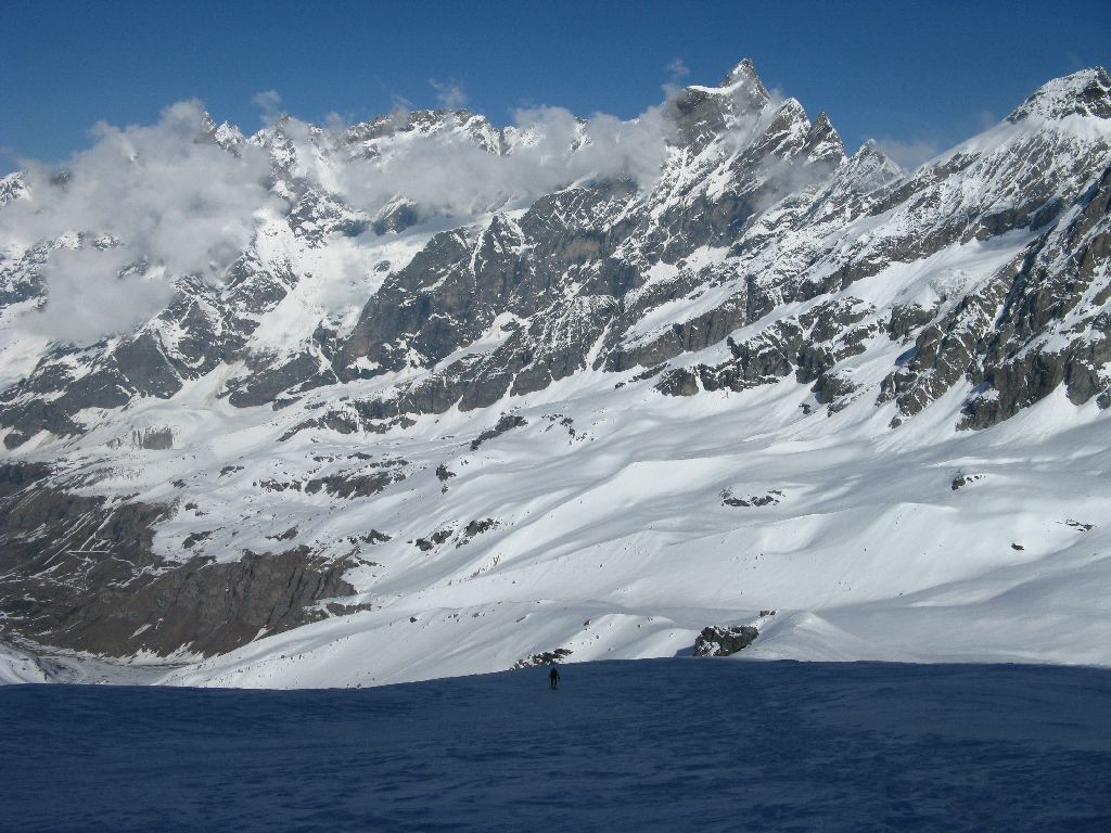 La parte prima della cresta vista dall'alto.