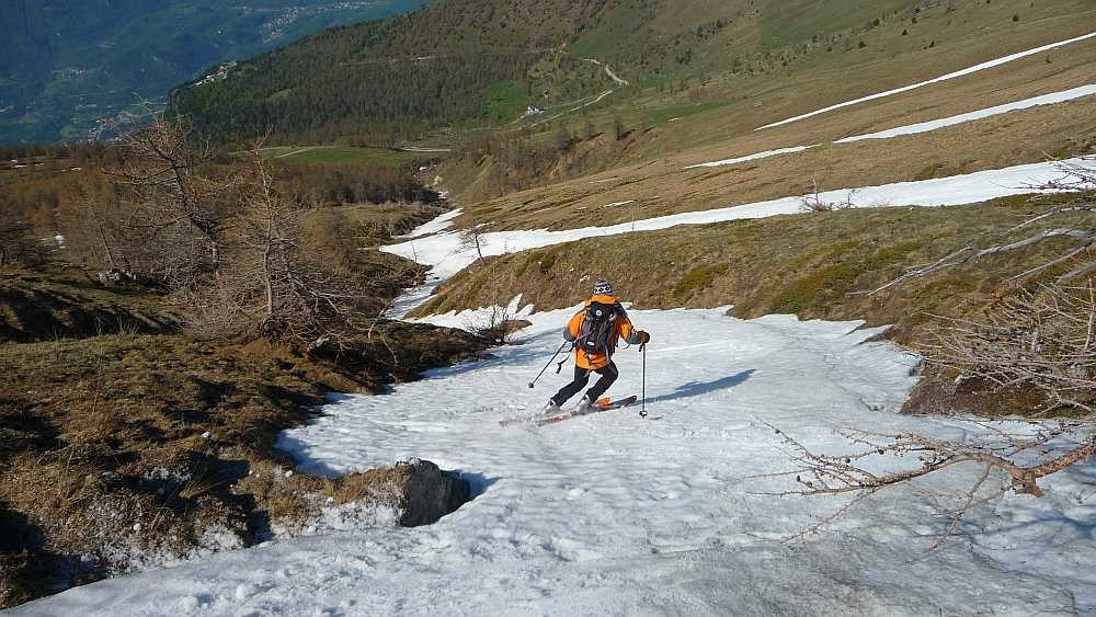 Rocciamelone 24 Mai 2010 ,Finalement on rentre tout à ski et sans bobos mais ça gamberge