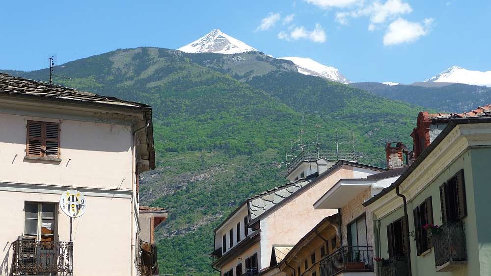 Rocciamelone 24 Mai 2010 , Vu depuis la trattoria "Miro"