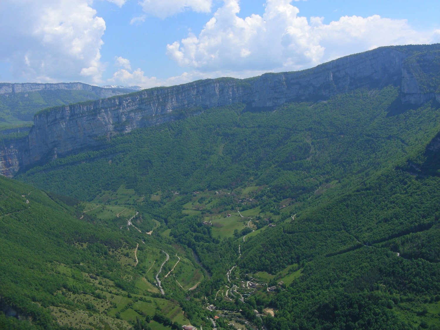 Les rochers du Bournillon au dessus de Choranche