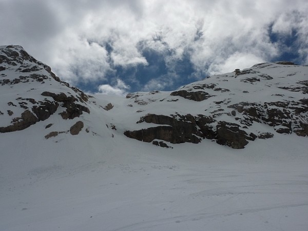 Scendendo da Punta Penia. Il tratto finale della parete NW.