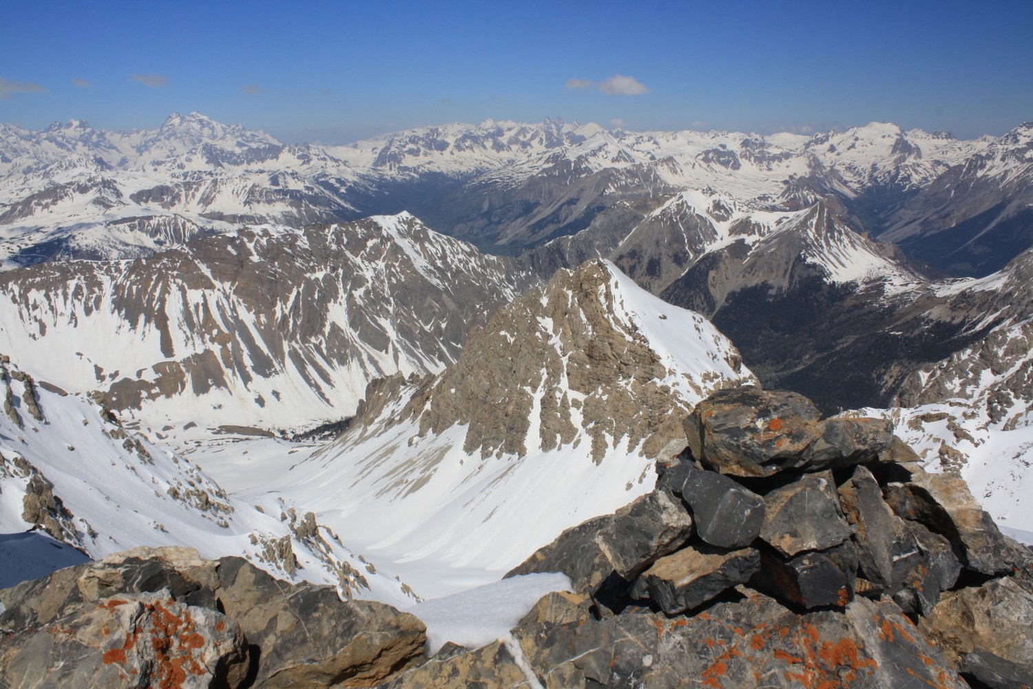 De la Pointe des Rochers Charniers, vers le NW