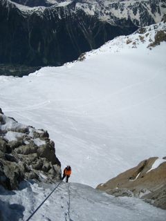 Descente en rappel de la goulotte Chéré