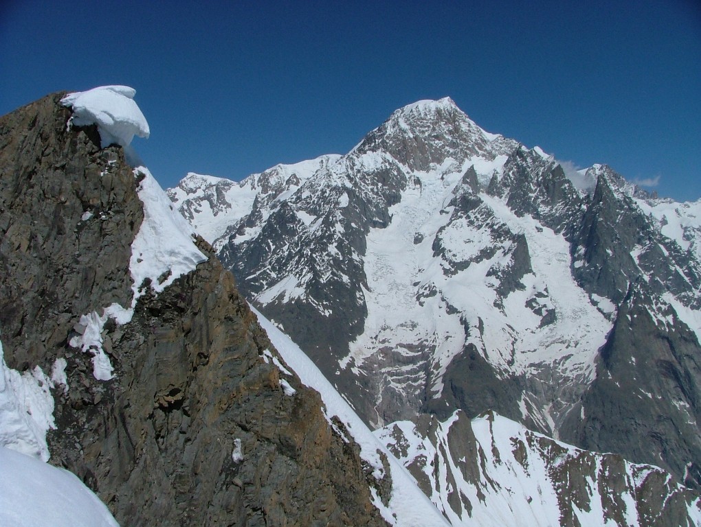 le Berrio Blanc : le sommet approche et les 1° vues sur le Mt Blanc