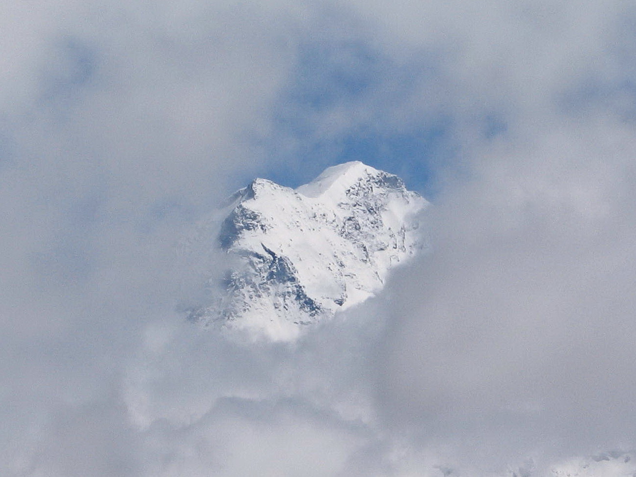 le grand combin dans une trouée