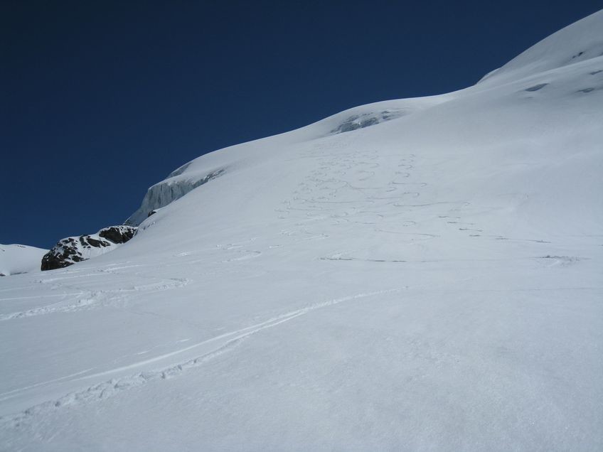 Descente de l'Albaron par le glacier supérieur du Vallonnet