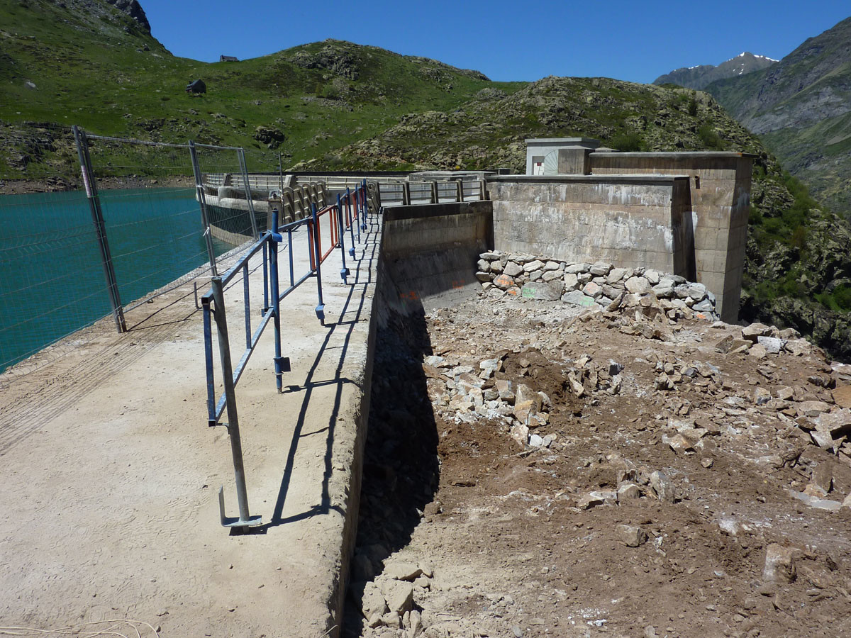 Barrage des Gloriettes - travaux de construction du nouveau déversoir