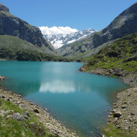 Barrage des Gloriettes, massif d'Estaubé et Mont Perdu