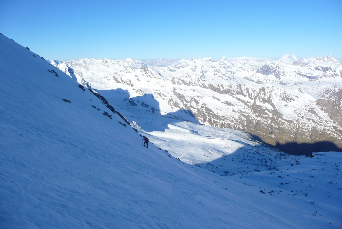 Une des pentes ou 1 skieur a chuté à la montée,il était sans couteaux