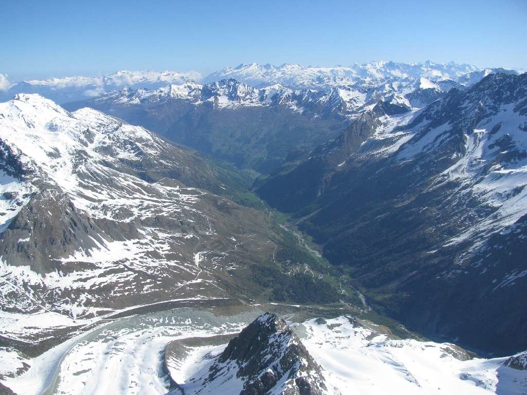 ce quil reste de neige dans le val d'Hérens