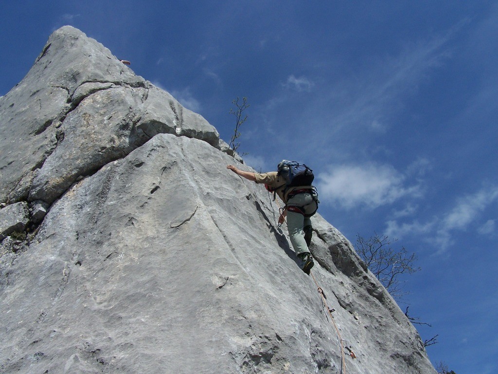 Jérôme dans la dalle en 5c.