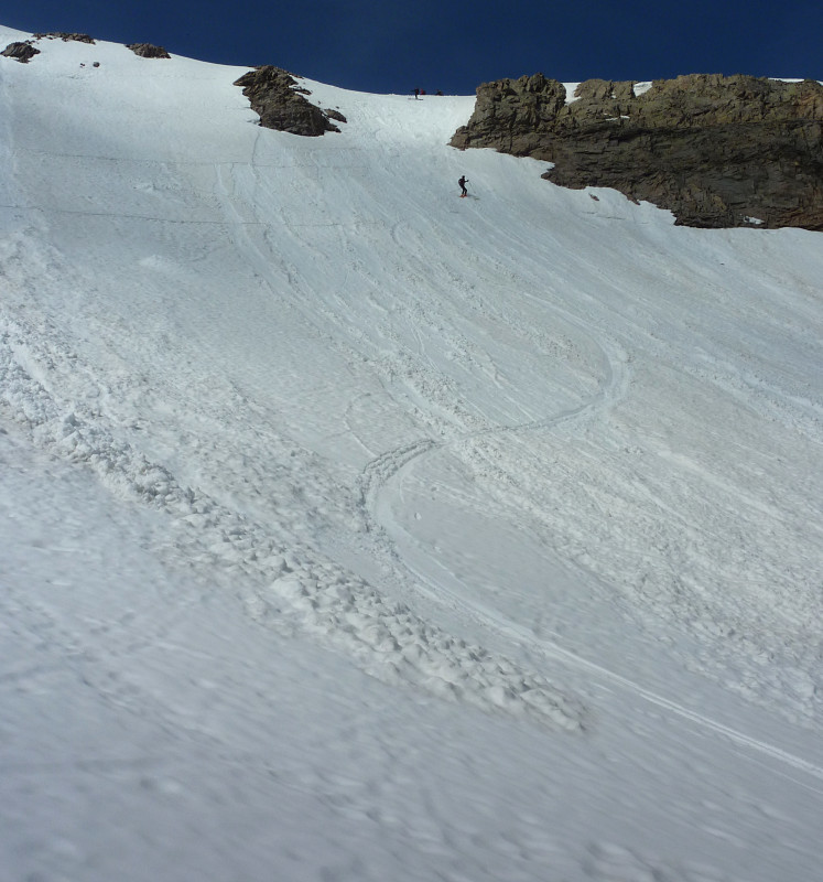 Descente du replat 2710m