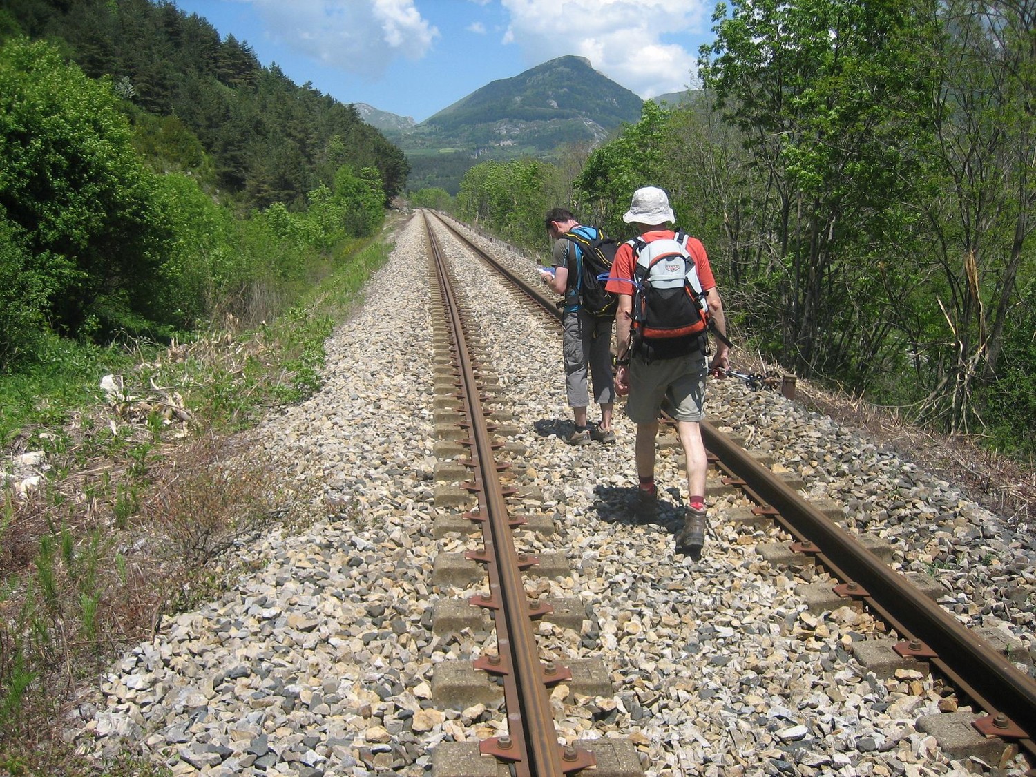 A quel heure passe le prochain train ? (on ne savait pas encore que la ligne est en travaux)